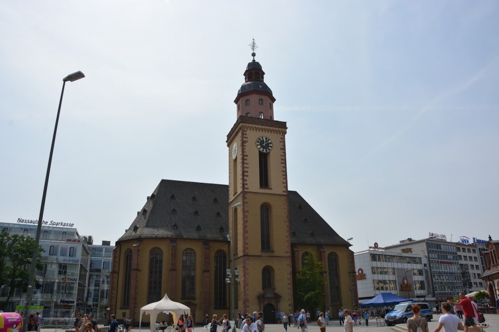 St. Catherine's Church is the largest Lutheran church in Frankfurt am Main